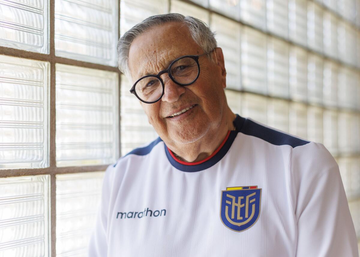 Jaime Jarrin at Gale's Restaurant in Pasadena
